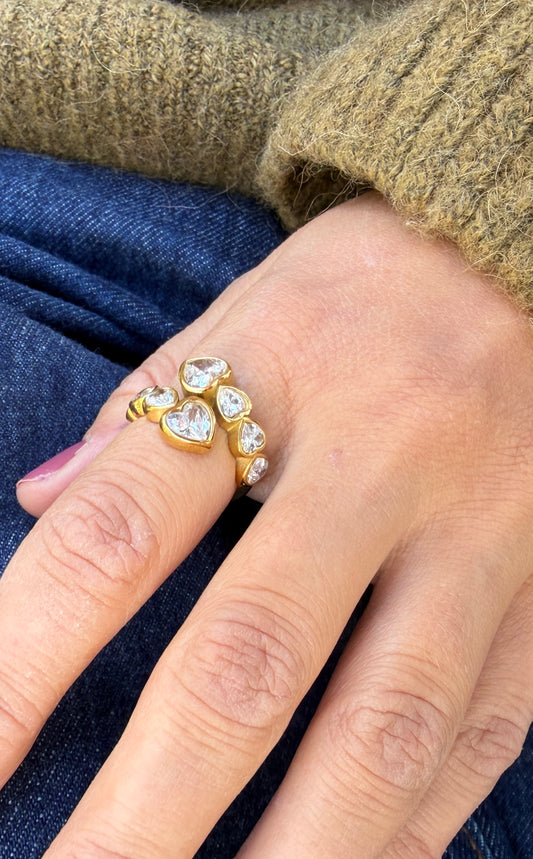 ADELE CPH DENMARK - Ring med hjerter zircon. Vandfast