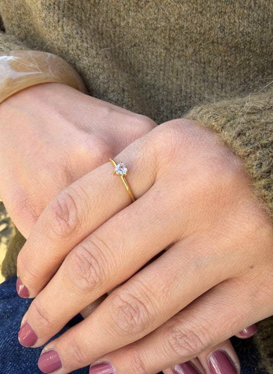 ADELE CPH DENMARK - Simple ring med mini klar zinkon. Vandfast