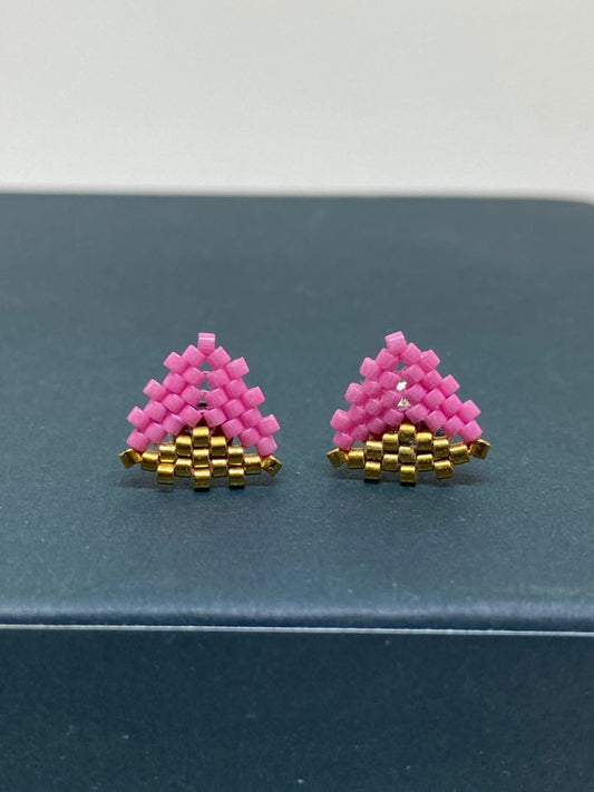 #237 Soft Triangle Rose ørestikker