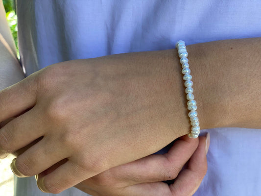 #319 Ferskvandsperler Armbånd