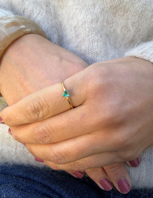 ADELE CPH DENMARK - Simple ring med mini turkis zinkon. Vandfast