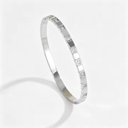 ADELE CPH DENMARK - Bangle med zirkoner / Vandfast